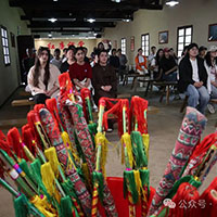 以文化为桥,让世界读懂中国——皖西学院国际留学生走进金寨斑竹园开展红色文化与非遗体验